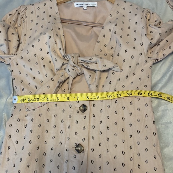 ANTHROPOLOGIE ENGLISH FACTORY FRONT KNOT BUTTON MIDI DRESS SMALL TAN FLANNEL - Picture 9 of 12